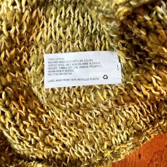 NWT Universal Thread V-Neck Long Sleeve Sweater, Size XS, NWT - Picture 6 of 8